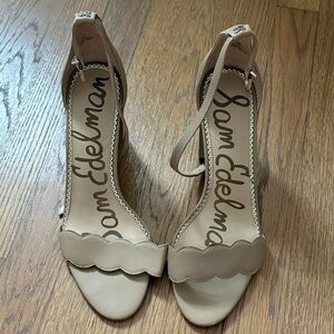 Sam Edelman Beige Scalloped Block Heels